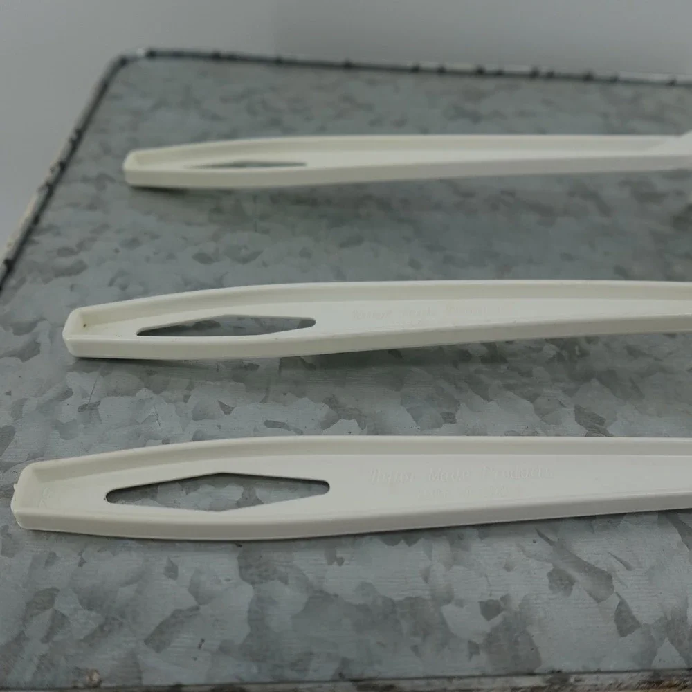 VTG White Melamine Kitchen Utensil Set Pasta Server Fork Spoon 3 Piece 11 Inch